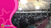 Suasana Salat Tarawih Perdana di Masjid Al Markaz Al-Islami Kota Makassar