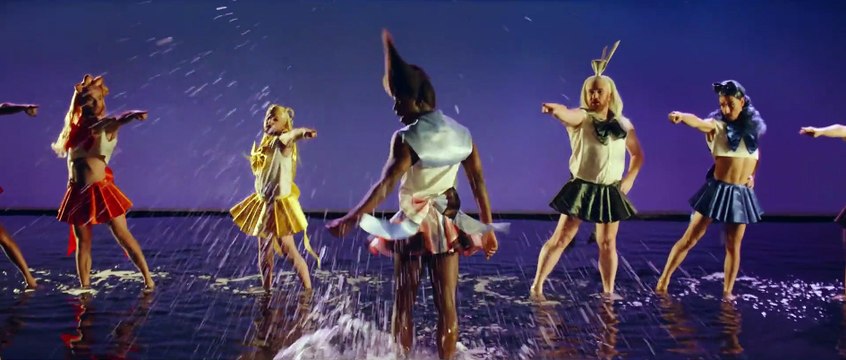 La Revanche Des Crevettes Pailletées - Bande-annonce VF [Au cinéma le 13 avril]