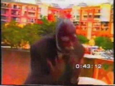 Mangobo et Koko dia Nzombo dans le Mari Menteur 3