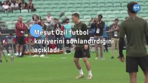 Mesut Özil Futbol Kariyerini Sonlandırdığını Açıkladı