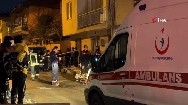 Manisa'da kan donduran olay: Annesinin boğazını keserek öldüren kişi evin çatısından atladı