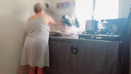 يوميات حفيظة قطعت اللحم غديا فنذق - روتيني اليومي