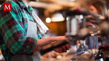 Supuesto ex trabajador de Starbucks revela por qué escribía mal los nombres de los clientes