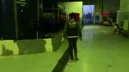 İzmir'de 254 ton kaçak akaryakıt ele geçirildi