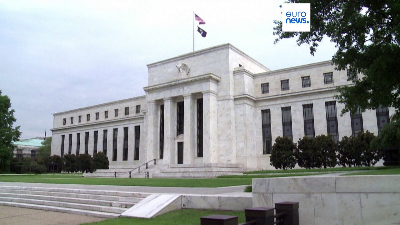 Tassi d'interesse, la Fed tira il freno all'inflazione pensando al sistema bancario d'oltreoceano
