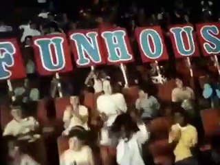 Archie's Funhouse Archie’s Funhouse E002 Animal Antics – Roller Rink