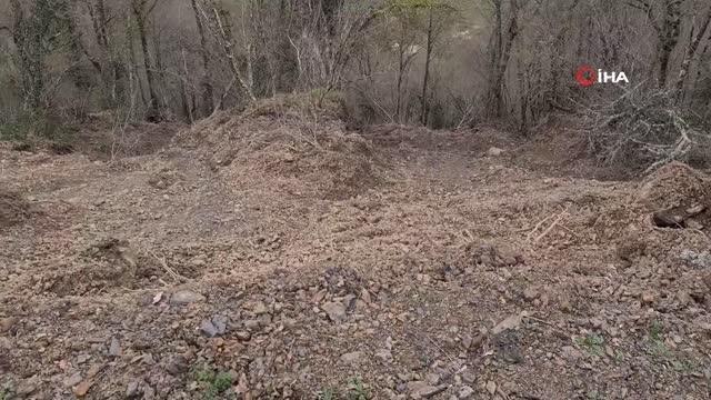 Bartın'da köy yolunda heyelan... Köylüler ve sürücüler tedirgin