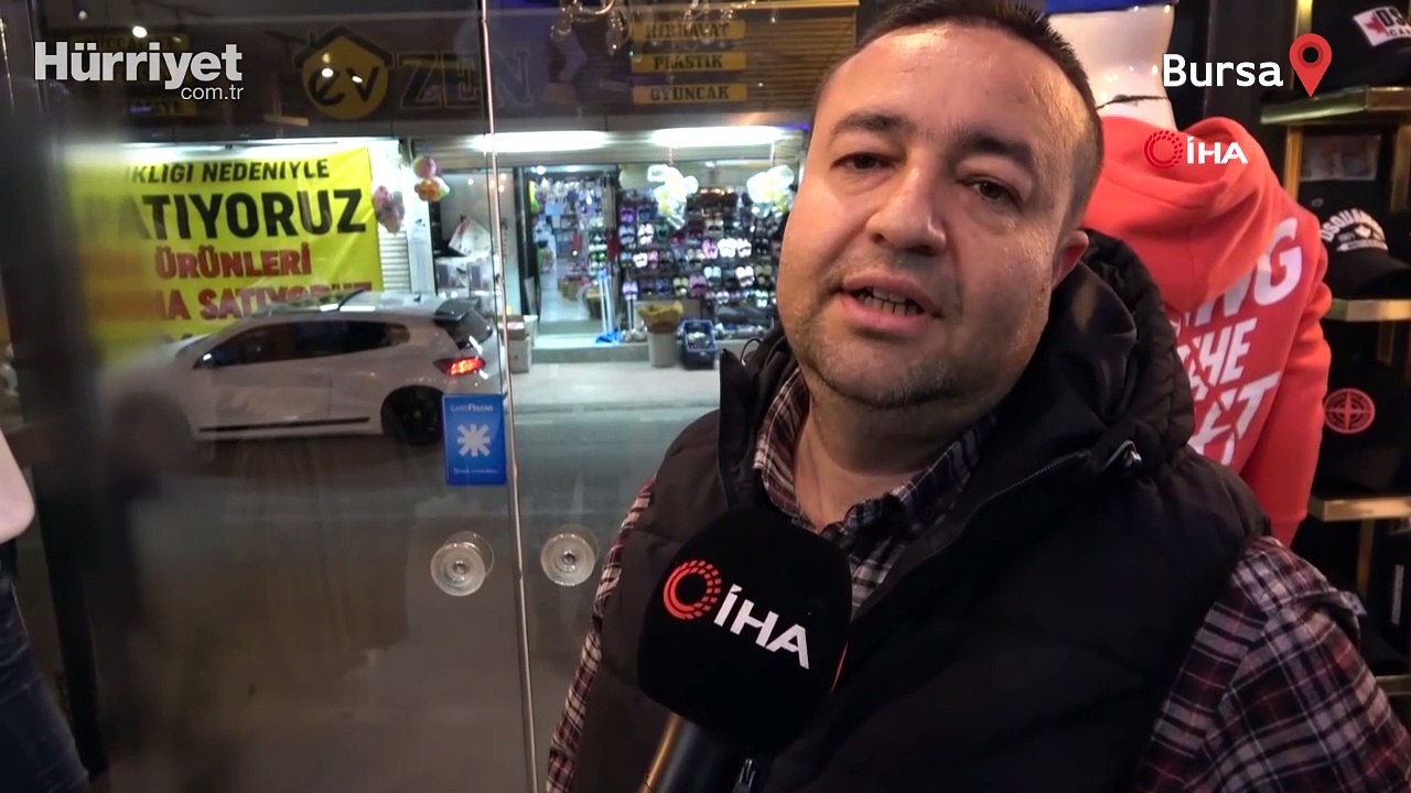 Dükkan sahibi, anlaşamadığı kiracısını zorla tahliye etti!