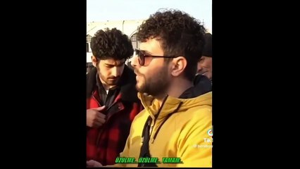 İzleyenlerin boğazı düğümlendi: 15 yaşındaki çocuğa destek vermek isteyen adam gözyaşlarını tutamadı