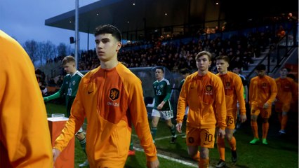 Warum tragen die Niederlande orangefarbene Trikots?