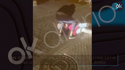 Inseguridad en Sevilla: las imágenes del asalto de un marroquí a un peatón para arrancarle su Rolex