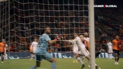 Karabağ ve Galatasaray depremzedelere destek için sahada: Kardeşlik maçı Haber Global ekranlarında