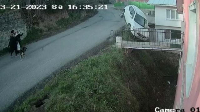 İstanbul’da görenleri şaşkına çeviren kaza