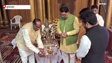 बुलंदशहर: राज्य मंत्री से मोटराइज्ड ट्राई साइकिल पाकर दिव्यांगजनों के खिले चेहरे