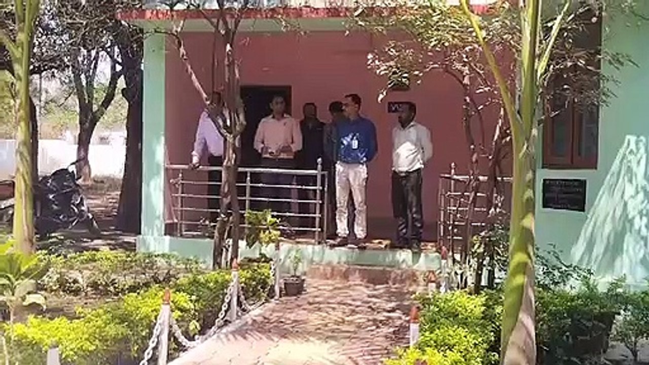 वीडियो : रेलवे के सीनियर डीएमई को 40 हजार की रिश्वत लेते दबोचा