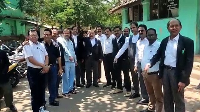 उच्च न्यायालय के आदेश के विरोध में अधिवक्ताओं ने शुरु की हड़ताल