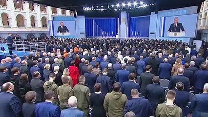 Arrestar a Putin equivaldría a "declarar la guerra" a Rusia, advierte Medvédev