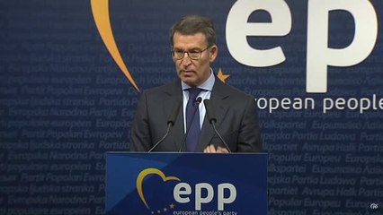 Feijóo "respalda" y "entiende" la decisión de Ayuso de romper con Vox