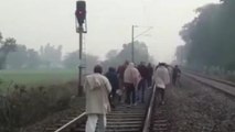 देवरिया: ट्रेन की चपेट में आने से व्यक्ति की हुई मौत, जांच में जुटी जीआरपी पुलिस