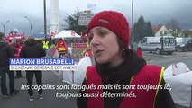 Retraites: blocage d'un rond-point dans la zone industrielle d'Amiens