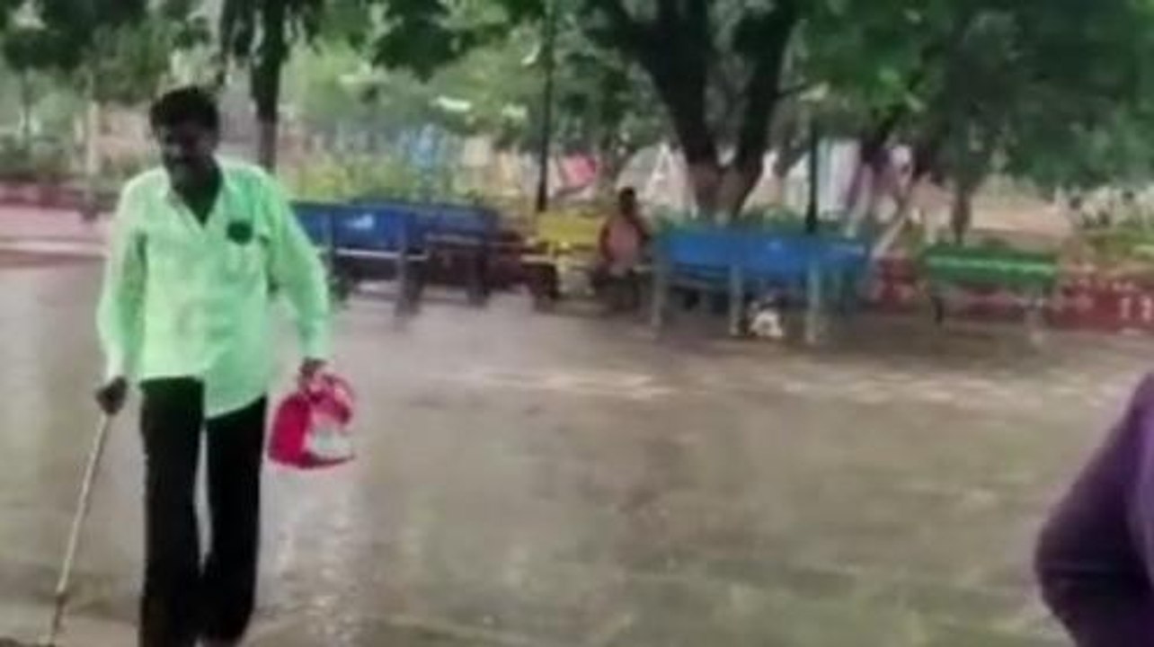 వరంగల్ వెస్ట్: భారీ వర్షం.. తడిసి ముద్దయిన నగరం..!