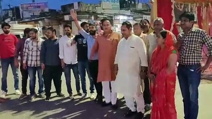 सीपी जोशी के भाजपा प्रदेशाध्यक्ष बनने पर की आतिशबाजी, बांटी मिठाइयां