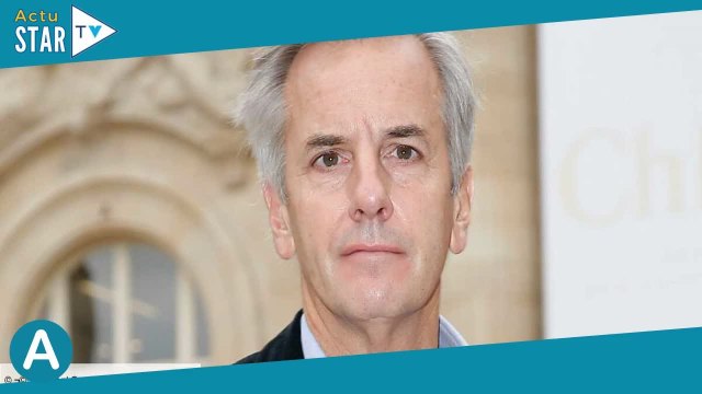 Bernard de la Villardière atteint d'un cancer : il révèle pourquoi il a dû se faire « couper l'oreil