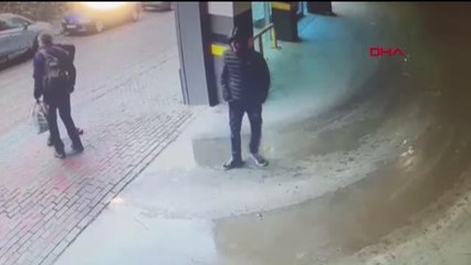 EYÜPSULTAN'DA HEDEFİ ŞAŞIRDILAR; ÖZÜR DİLEYİP İŞ İNSANINI KAÇIRDILAR - 1