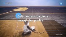 Çölün Ortasında Çevre Mesajlı Dev Portre