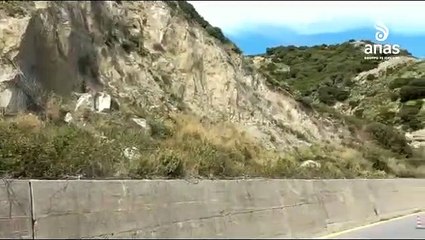 Tải video: Lavori Anas 106 Calabria