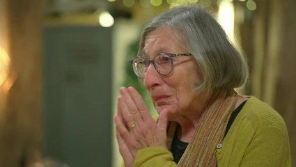 Retired florist bursts into tears after seeing artwork family hid from Nazis restored