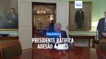 Presidente finlandês ratifica adesão à NATO