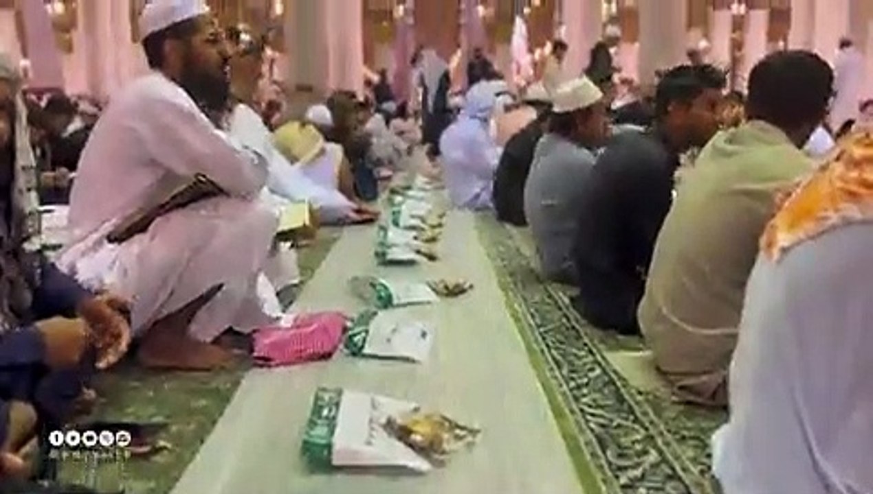 خشوع وسكينة.. أجواء روحانية بالحرم النبوي أول أيام رمضان