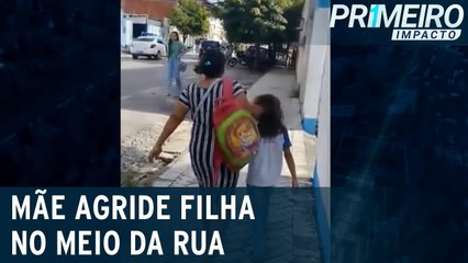 Flagra mãe puxa filha pelos cabelos no meio da rua
