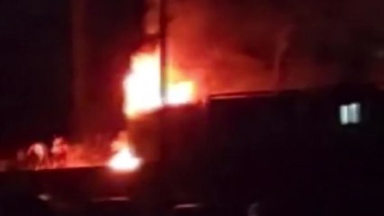 경기 포천시 섬유공장 숙소용 컨테이너 불...1명 다쳐 / YTN