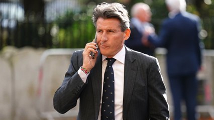 El presidente de la Federación Internacional de Atletismo: "Vamos a excluir a los transexuales"