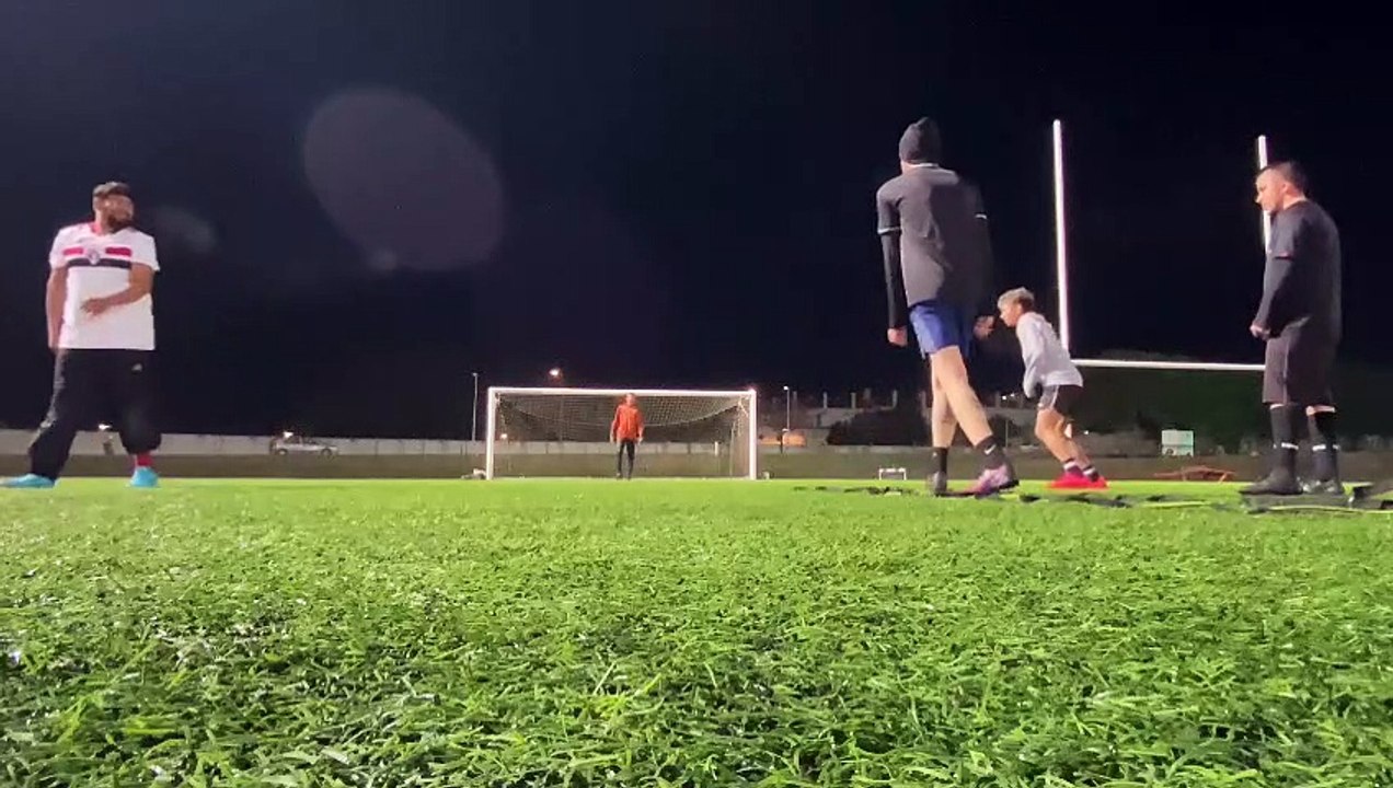 Finalização e defesa perfeita!