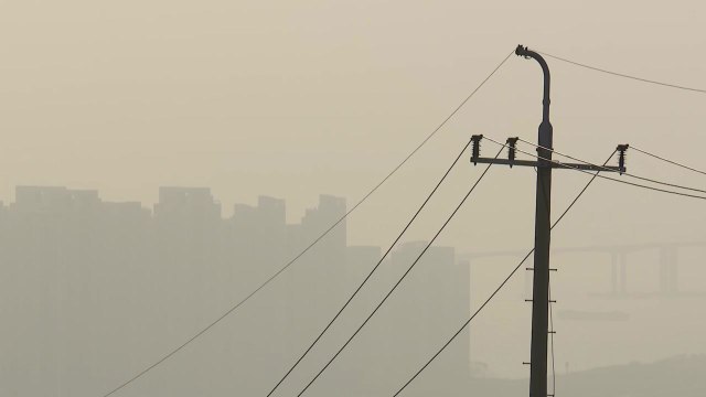 [날씨] 황사 영향, 전국 대기질 '나쁨'...중부 다시 건조주의보 / YTN