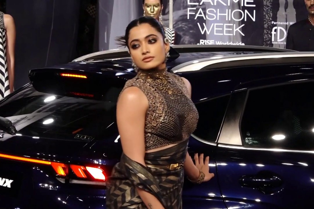 Rashmika Mandanna's strong entry in Lakme Fashion Week 2023