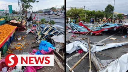 Freak storm in Jitra sees Ramadan bazaar traders' tents blown away