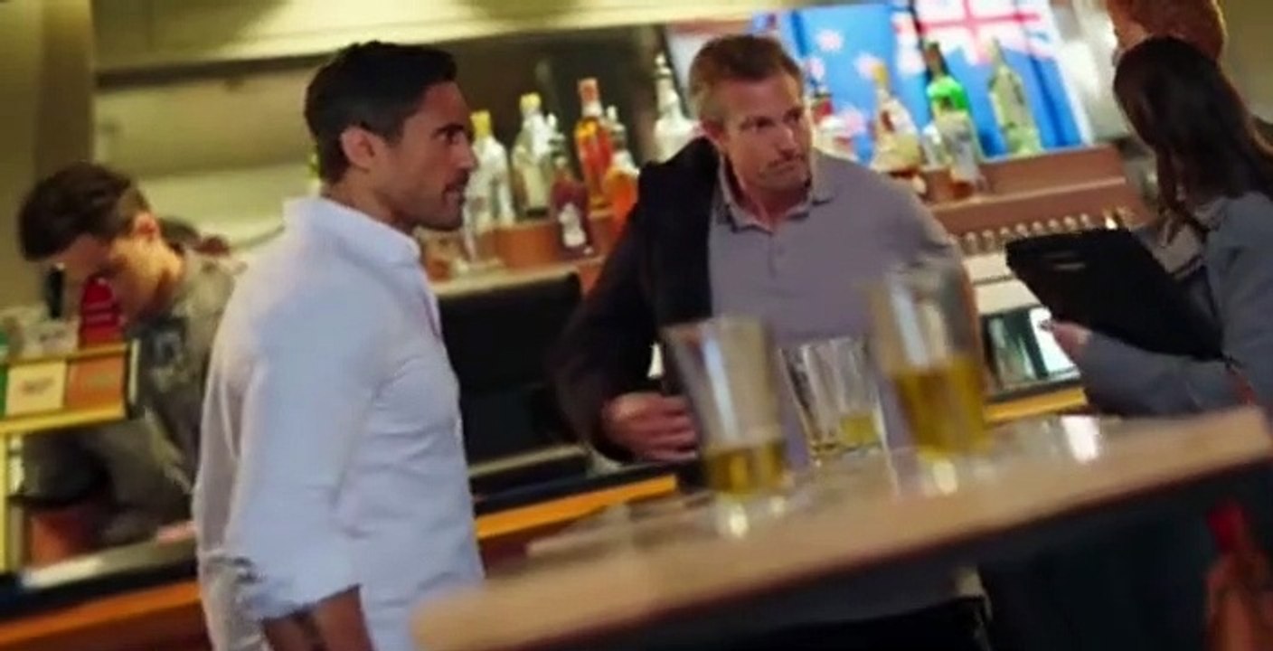 Head High S01 E06