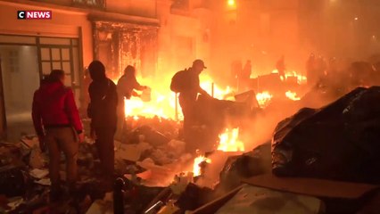 Manifestations : un immeuble incendié à Paris
