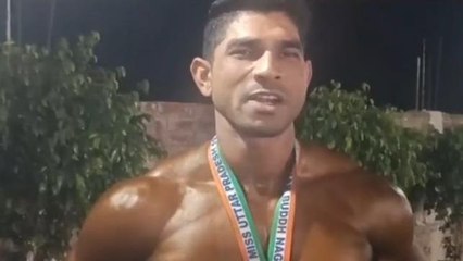 राज्य स्तरीय बॉडी बिल्डिंग प्रतियोगिता में यूपी पुलिस कांस्टेबल मिस्टर यूपी..........