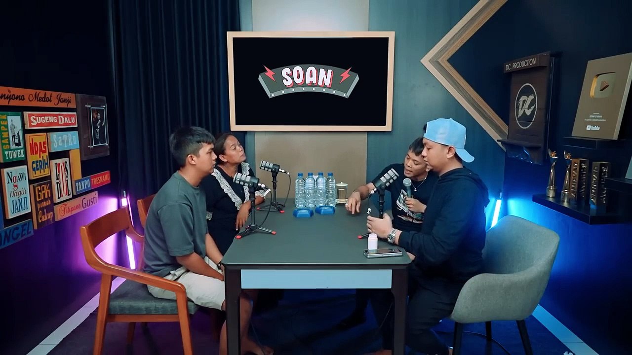 SOAN - CERITA DIMAS ZAENAL & LEK DAMIS ORANG KAMPUNG MILYARDER