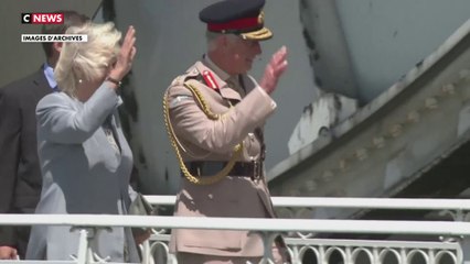 Charles III :  une première visite officielle en France en plein chaos
