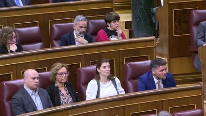 Abascal critica la vestimenta de los diputados durante la moción de censura