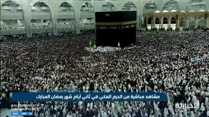 أعداد غفيرة من المعتمرين  يؤدون مناسكهم في أول جمعة بشهر رمضان