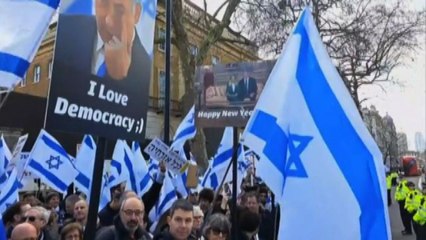 A Londra protesta contro Netanyahu durante l'incontro con Sunak
