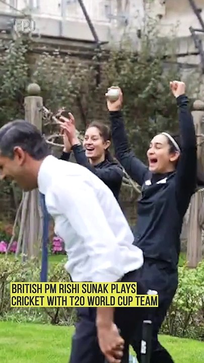 British PM Rishi Sunak Plays Cricket With England's T20 World Cup Winning team