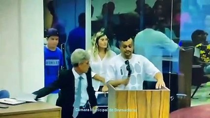 Pastor é agredido enquanto usava a tribuna da Câmara de Brumadinho, em MG